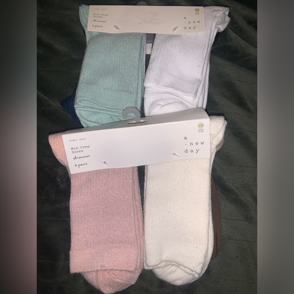 A•NEW•DAY MID-CREW SOCKS